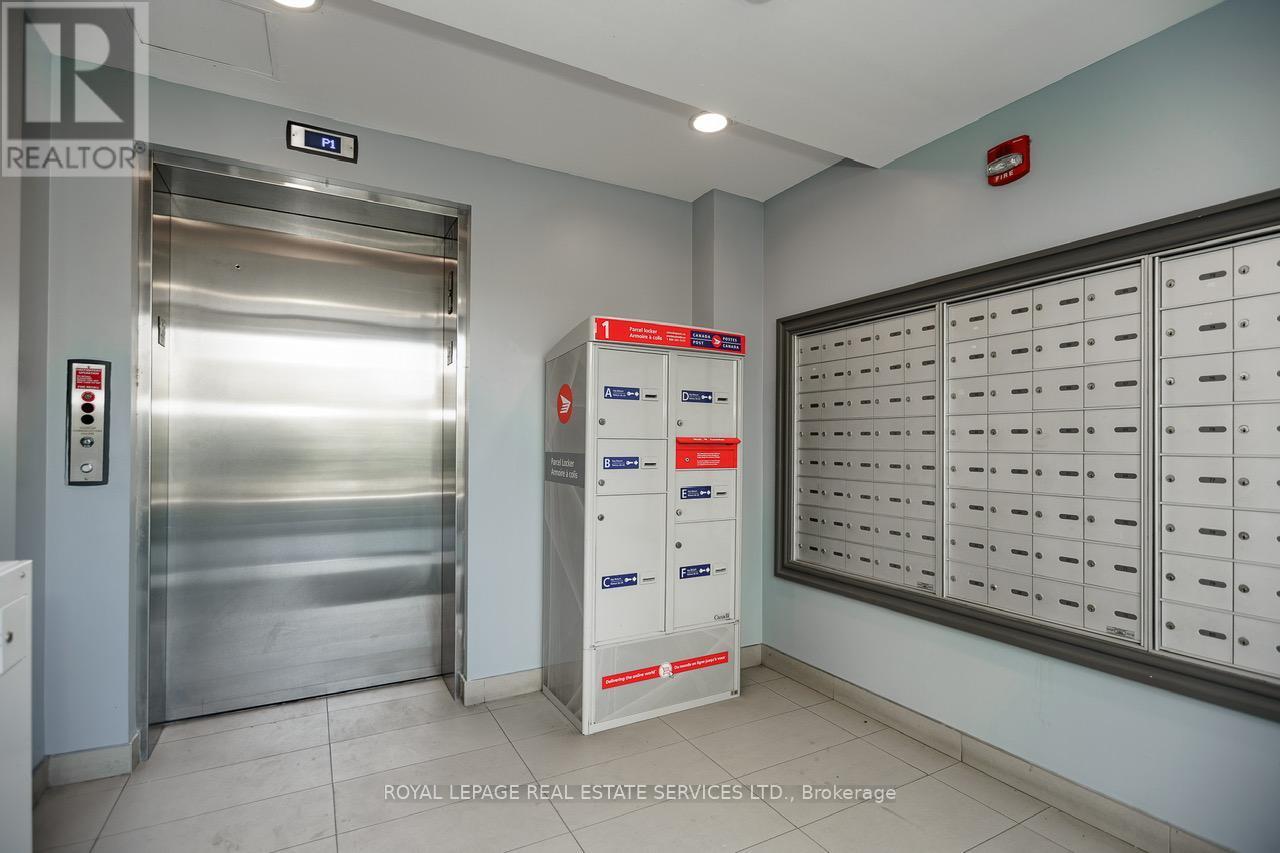 












13 - 650 ATWATER AVENUE

,
Mississauga,




Ontario
L5E3K2

