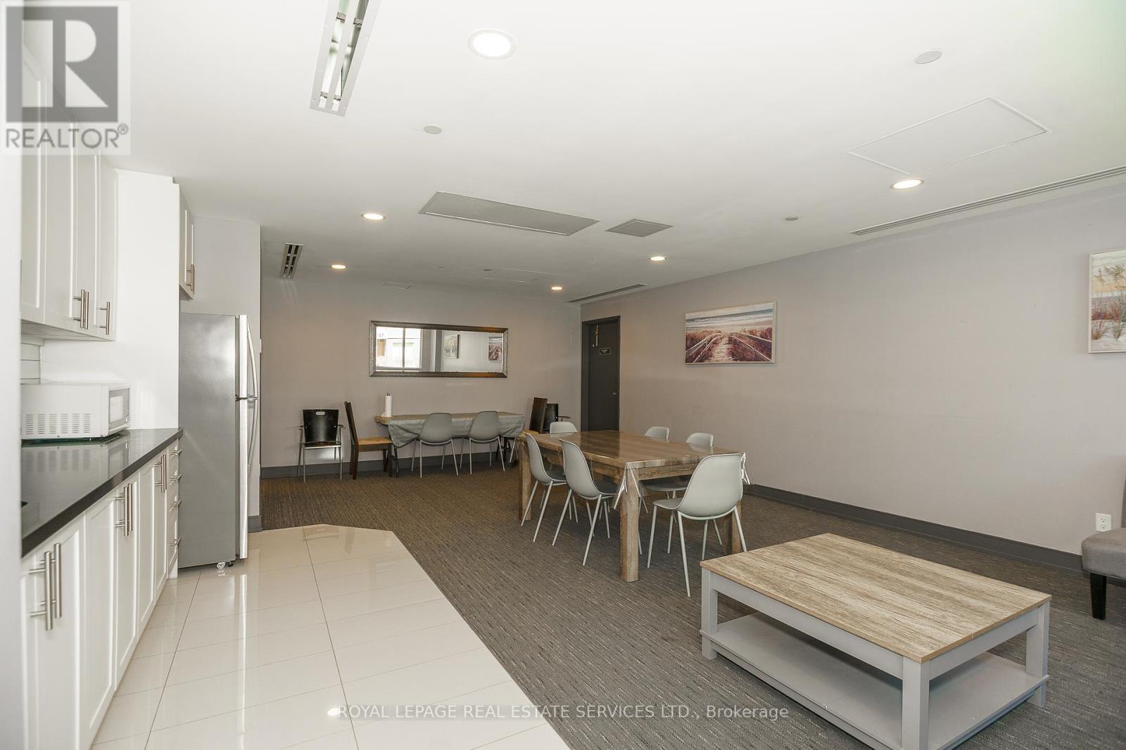 












13 - 650 ATWATER AVENUE

,
Mississauga,




Ontario
L5E3K2

