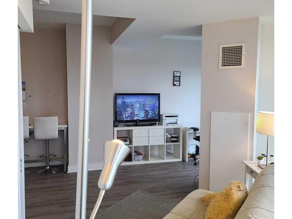 









50


Absolute

Avenue South, 702,
Mississauga,




ON
L4Z 0A9


