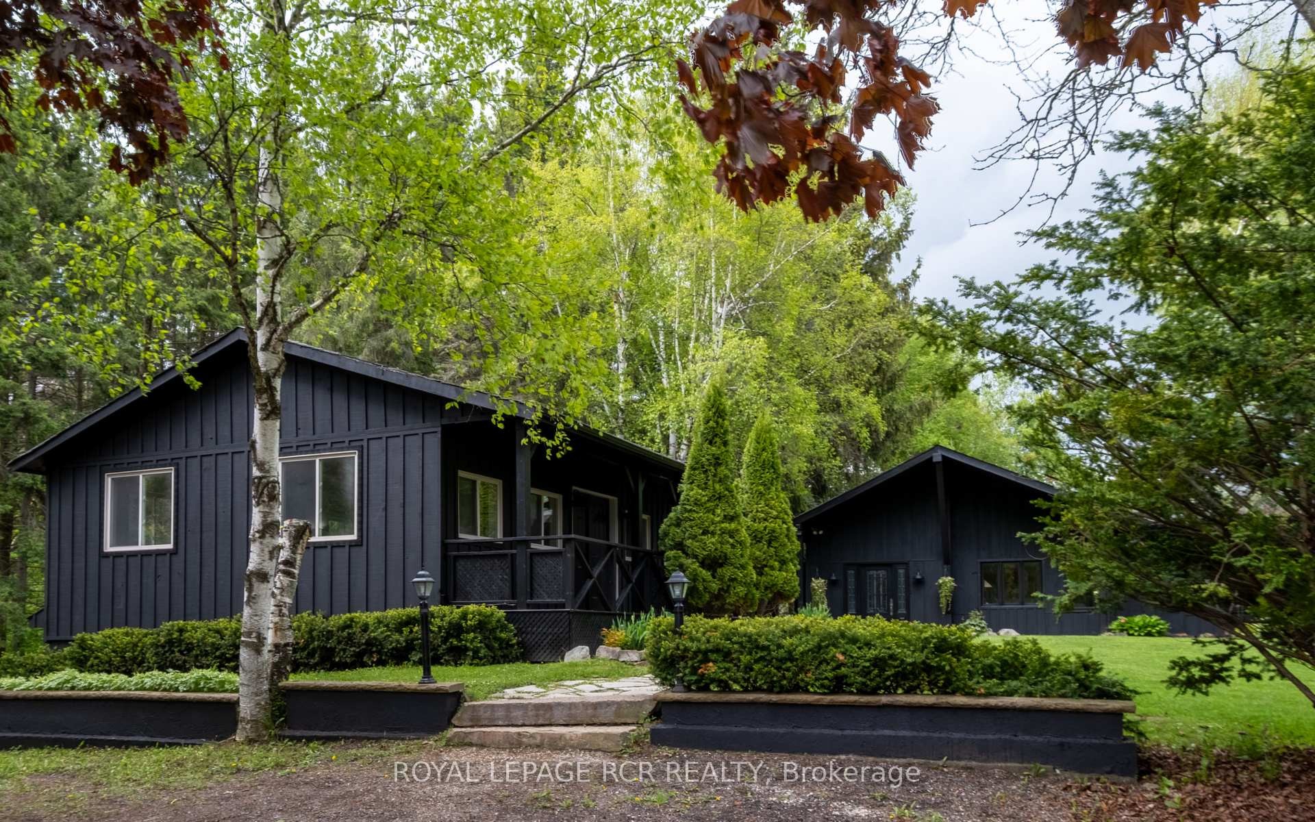 









15667


Duffys

Lane,
Caledon,




ON
L7E 3C8

