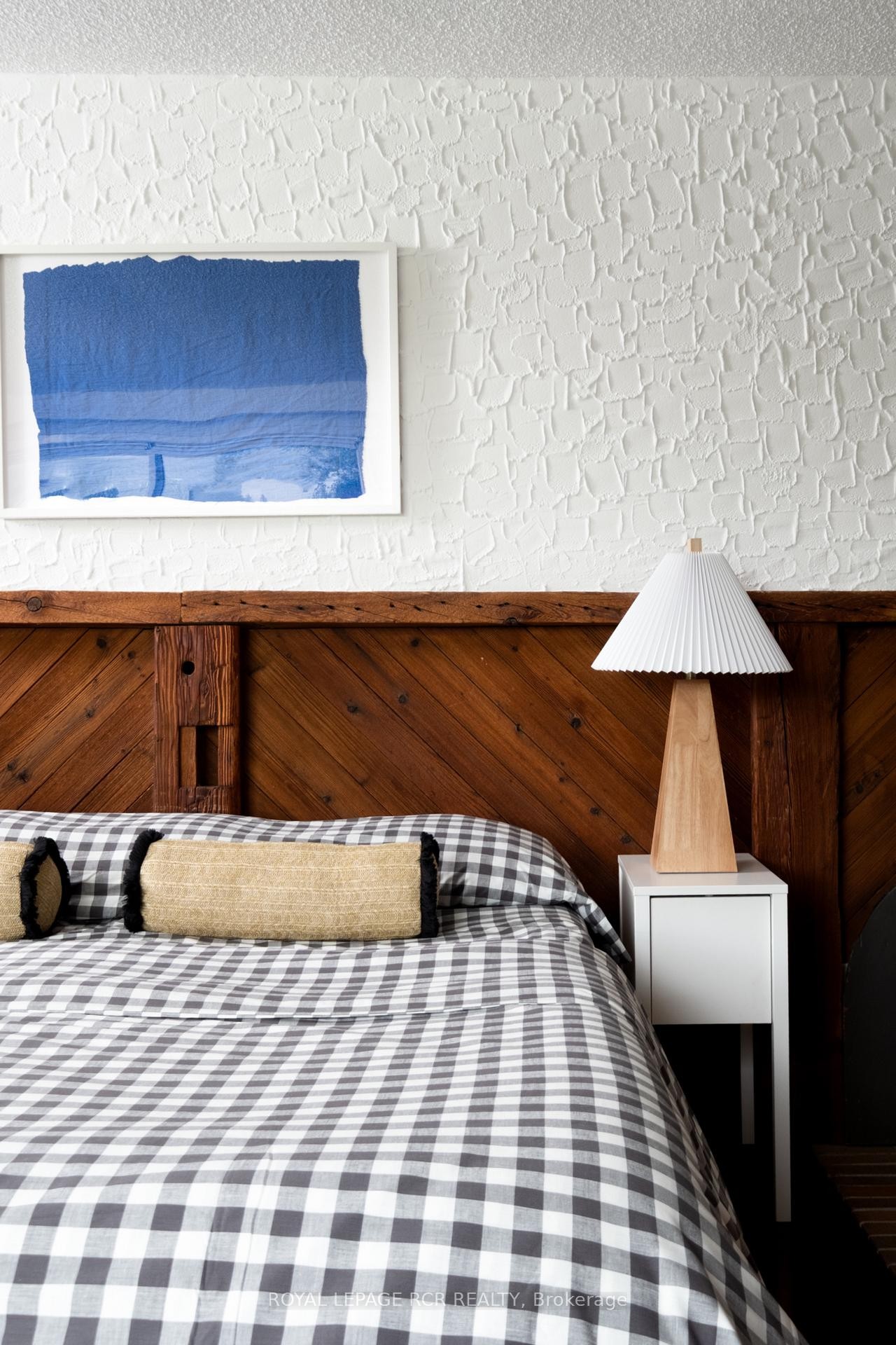 









15667


Duffys

Lane,
Caledon,




ON
L7E 3C8

