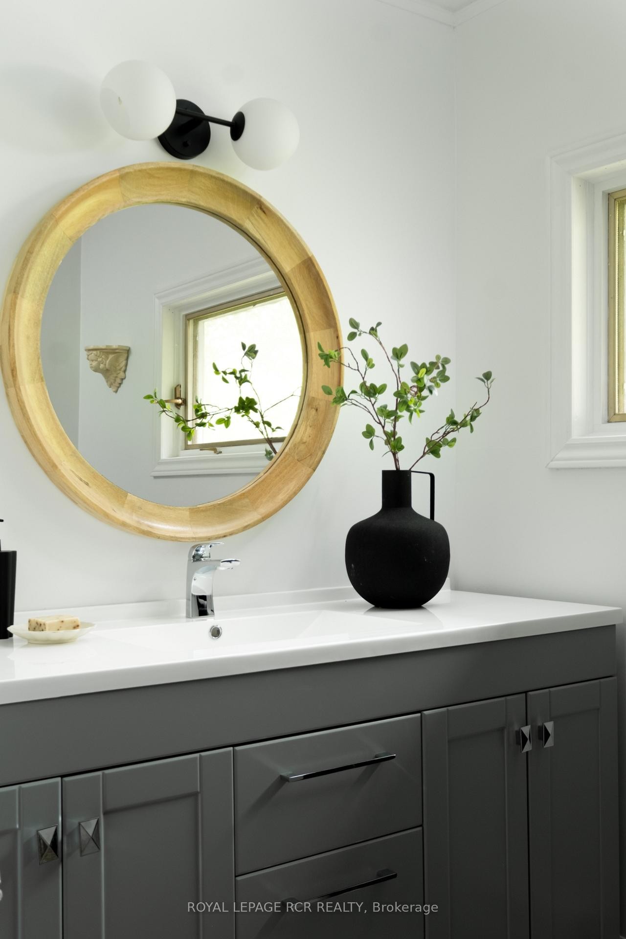 









15667


Duffys

Lane,
Caledon,




ON
L7E 3C8

