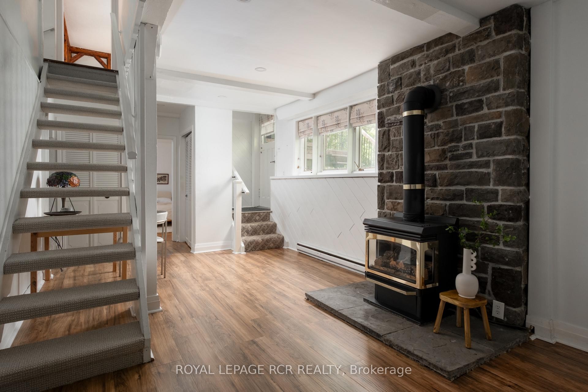 









15667


Duffys

Lane,
Caledon,




ON
L7E 3C8

