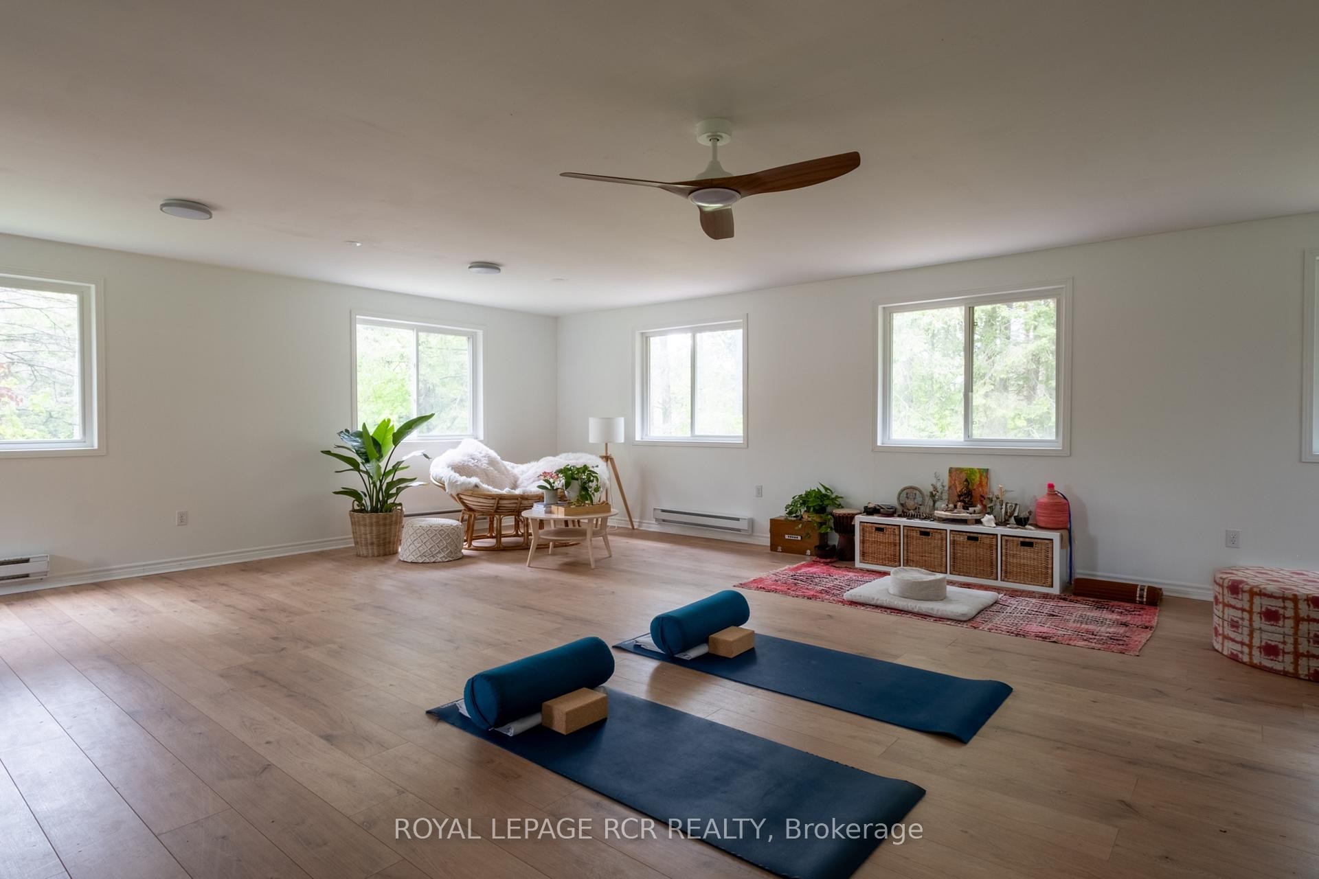 









15667


Duffys

Lane,
Caledon,




ON
L7E 3C8

