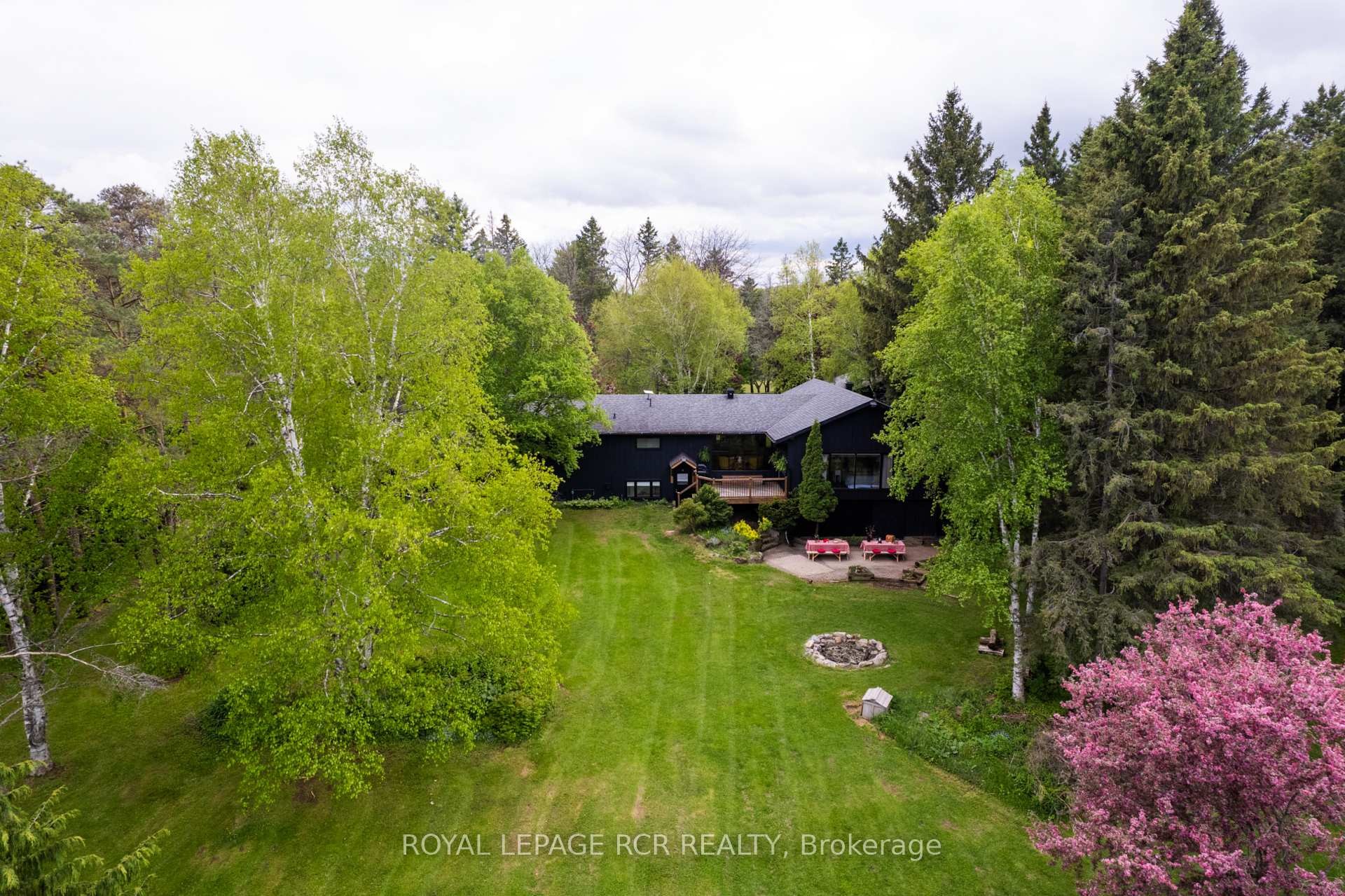 









15667


Duffys

Lane,
Caledon,




ON
L7E 3C8

