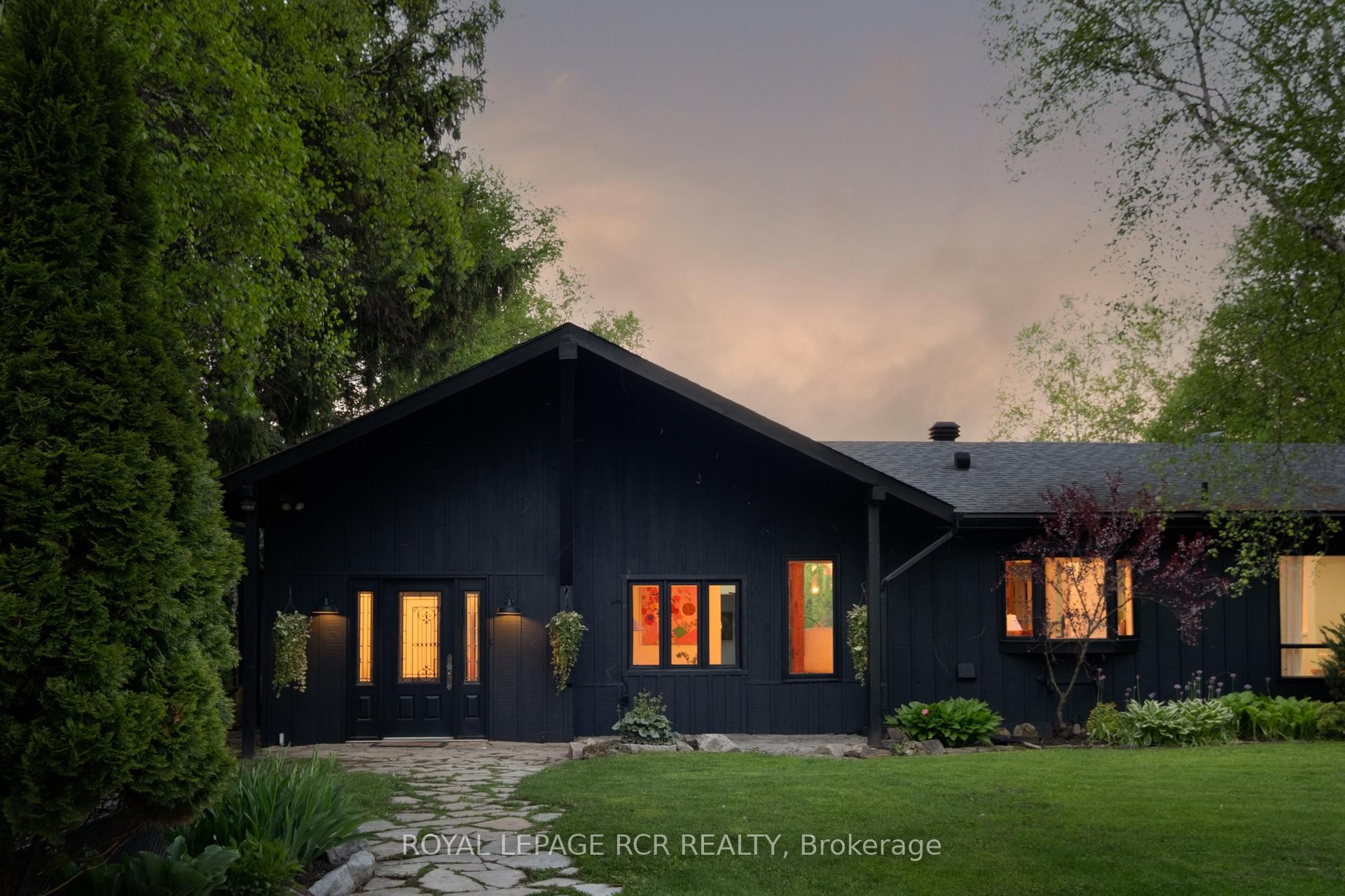 









15667


Duffys

Lane,
Caledon,




ON
L7E 3C8

