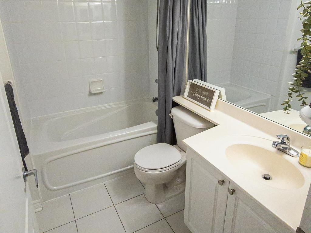 









33


Elm

Drive, 1007,
Mississauga,




ON
L5B 4M2

