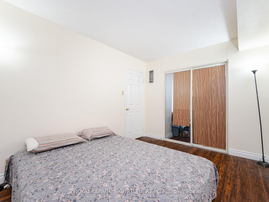 









250


Webb

Drive, 910,
Mississauga,




ON
L5B 3Z4

