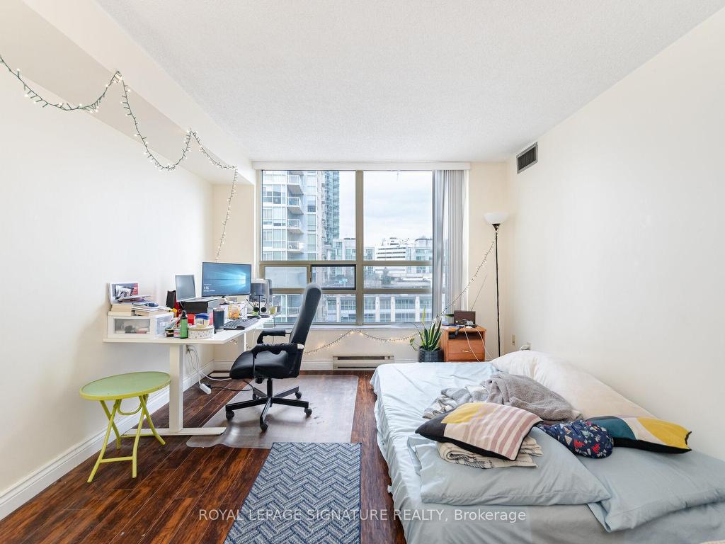 









250


Webb

Drive, 910,
Mississauga,




ON
L5B 3Z4

