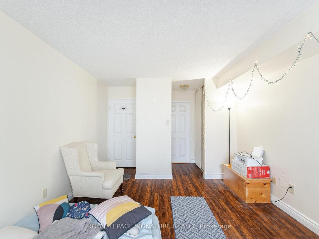 









250


Webb

Drive, 910,
Mississauga,




ON
L5B 3Z4

