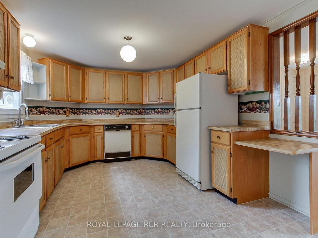 









8


Carmans Cove

N/A,
Innisfil,




ON
L9S 1R9

