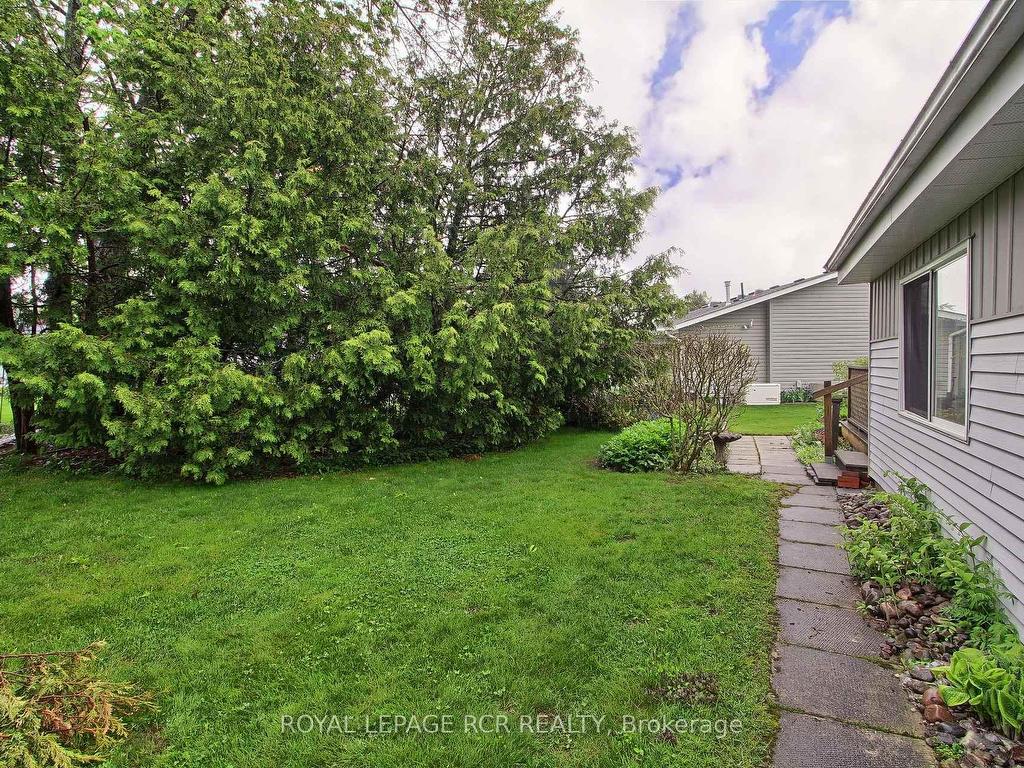 









8


Carmans Cove

N/A,
Innisfil,




ON
L9S 1R9

