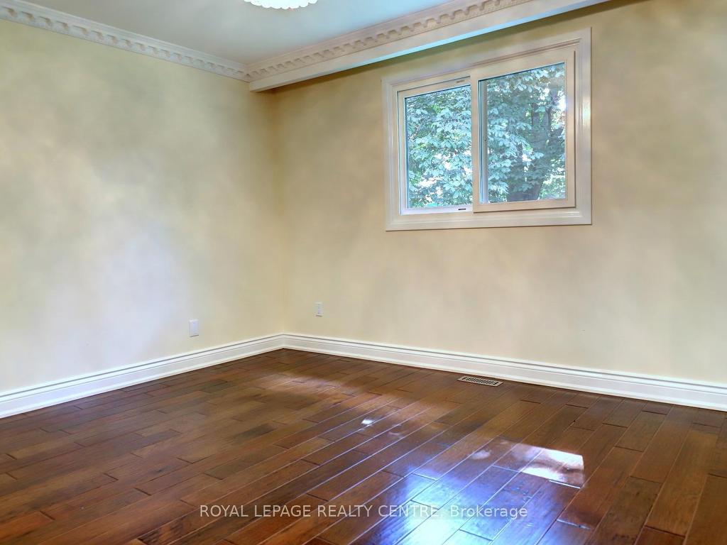 









753


Fletcher Valley

Crescent,
Mississauga,




ON
L5J 2X4

