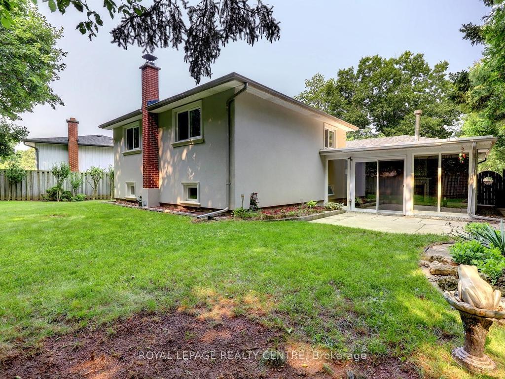 









753


Fletcher Valley

Crescent,
Mississauga,




ON
L5J 2X4

