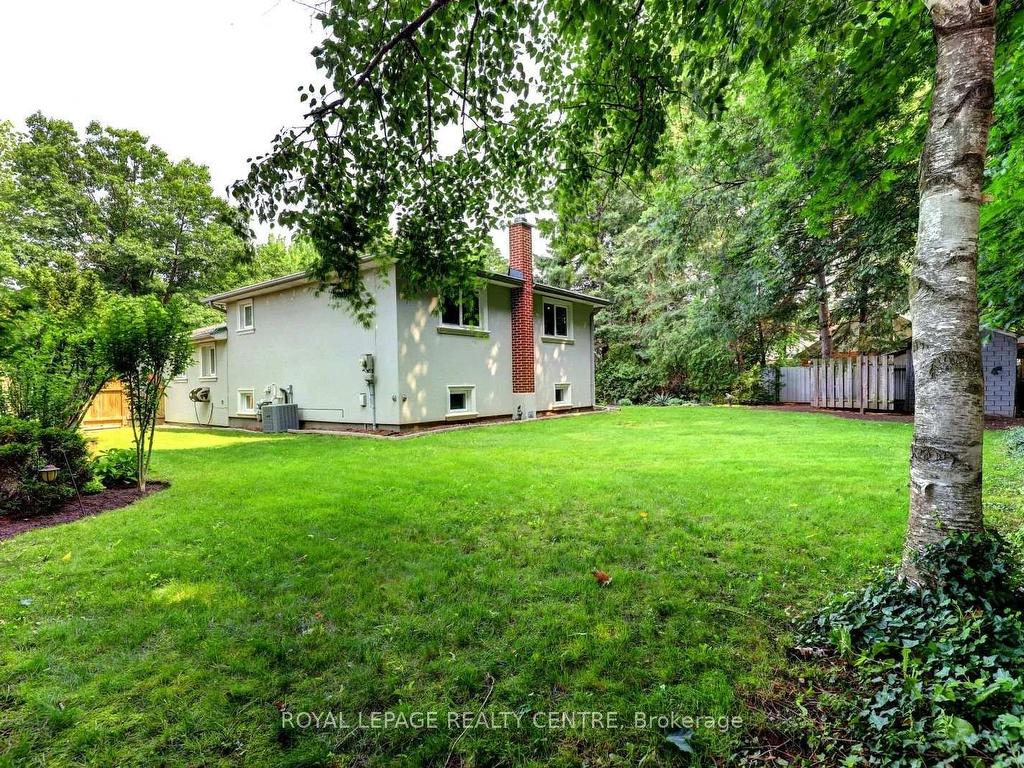 









753


Fletcher Valley

Crescent,
Mississauga,




ON
L5J 2X4

