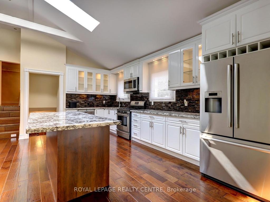 









753


Fletcher Valley

Crescent,
Mississauga,




ON
L5J 2X4

