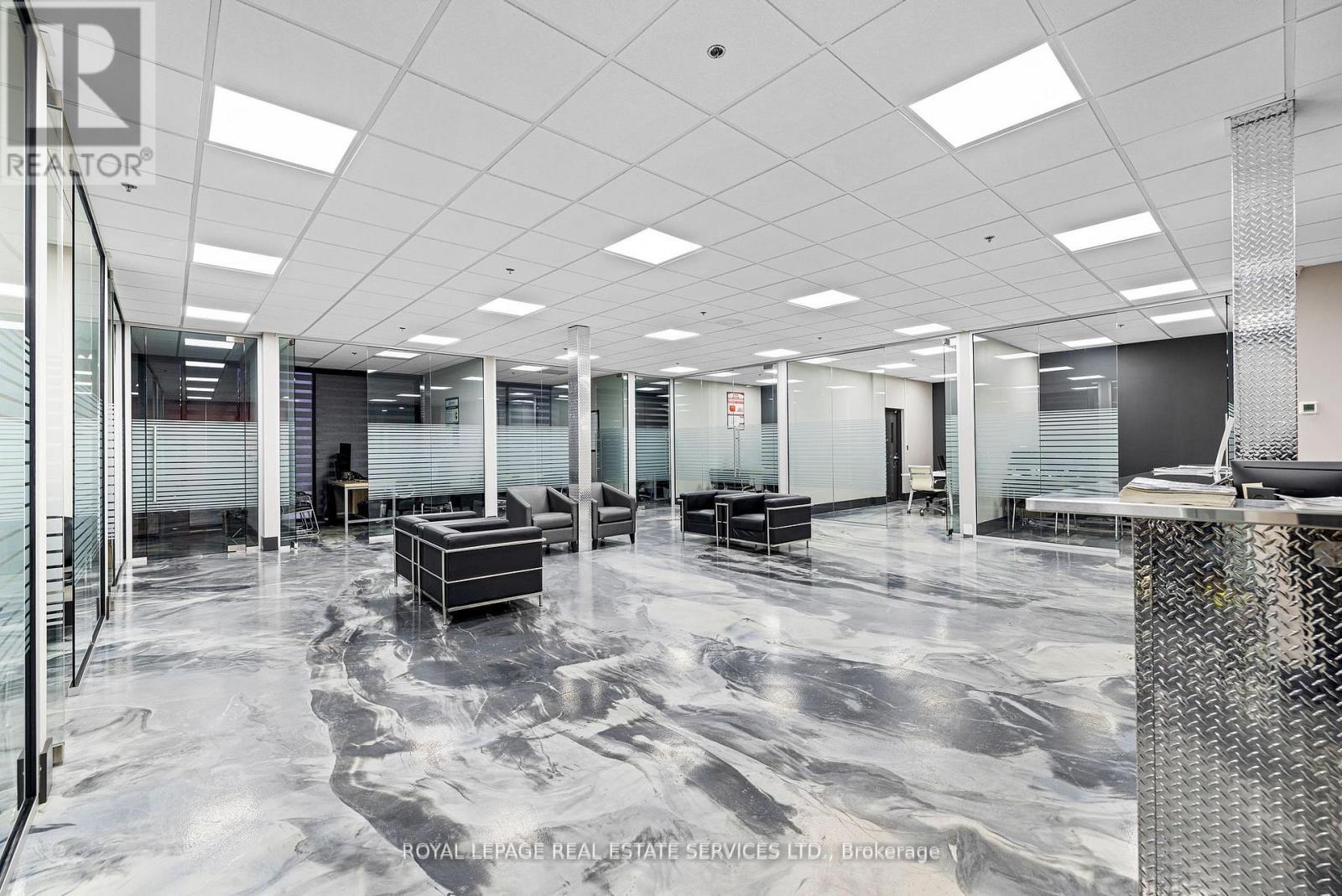 












5850 DIXIE ROAD

,
Mississauga,




Ontario
L4W1E7

