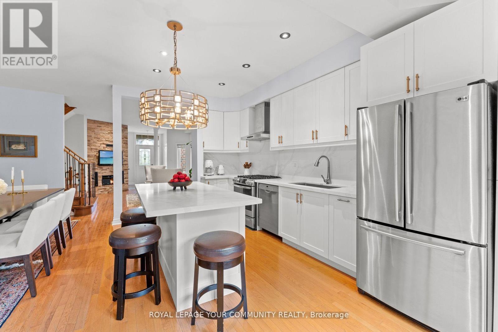 












67 GAMBLE GLEN CRESCENT

,
Richmond Hill,




Ontario
L4S2T3

