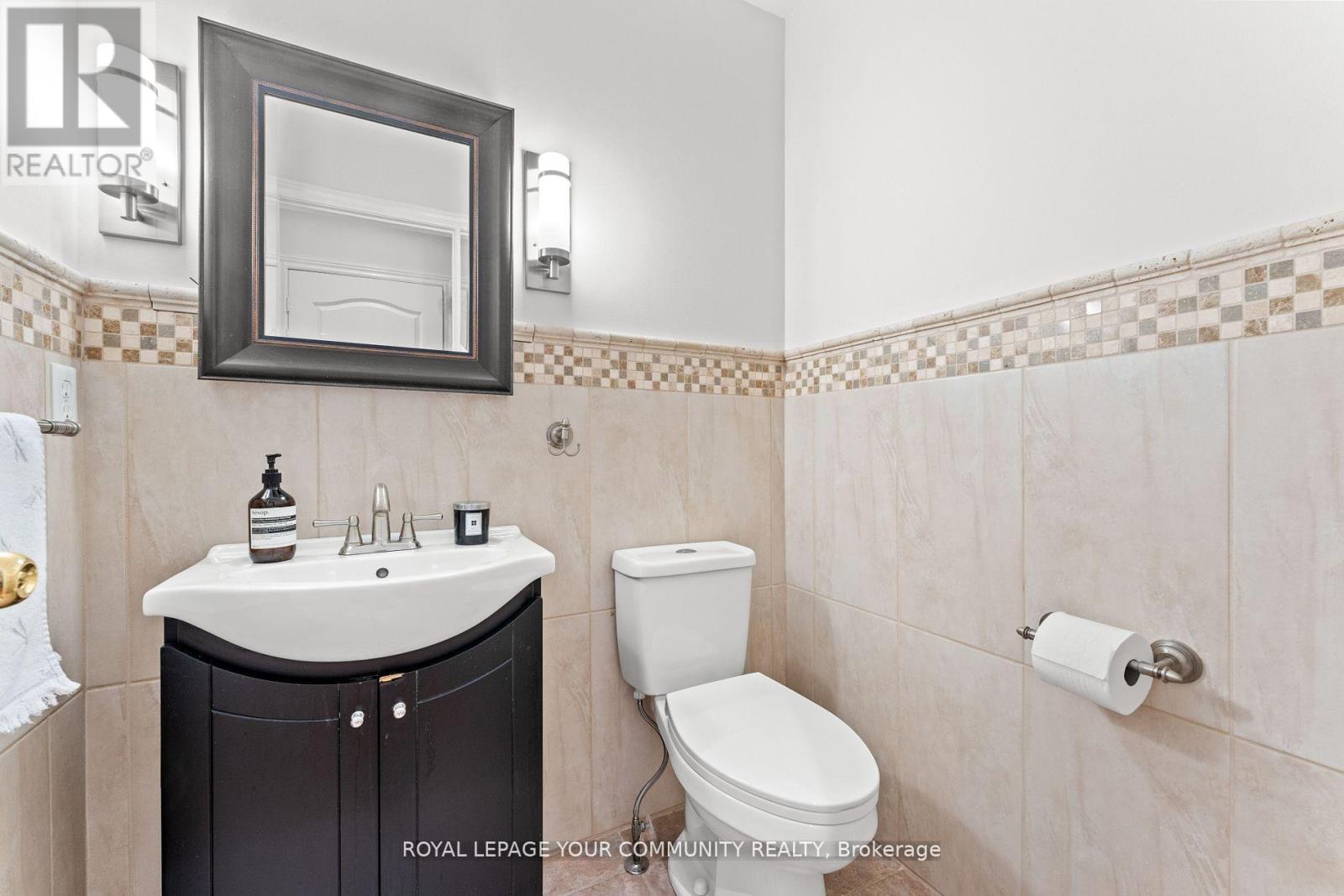 












67 GAMBLE GLEN CRESCENT

,
Richmond Hill,




Ontario
L4S2T3

