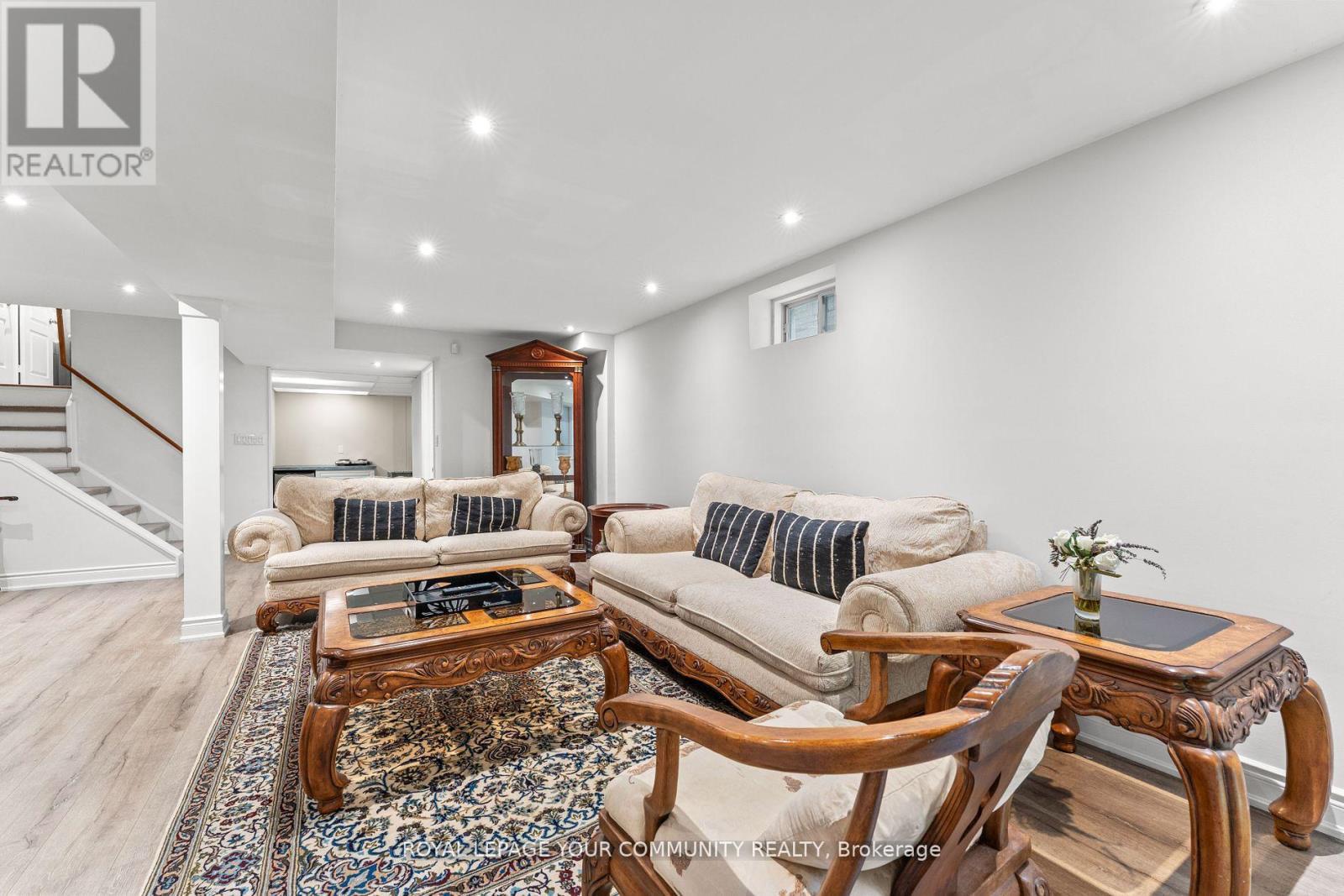 












67 GAMBLE GLEN CRESCENT

,
Richmond Hill,




Ontario
L4S2T3

