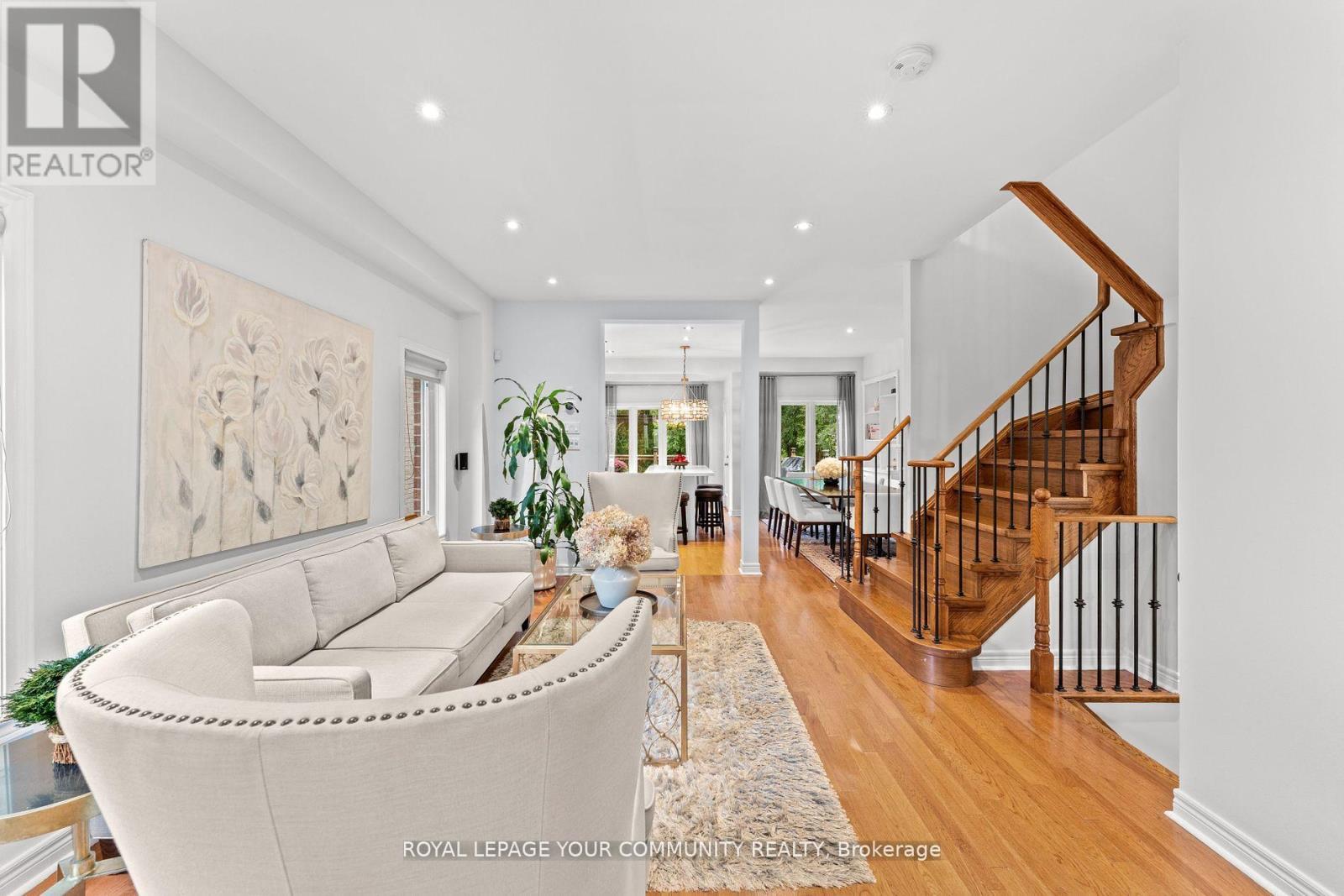












67 GAMBLE GLEN CRESCENT

,
Richmond Hill,




Ontario
L4S2T3

