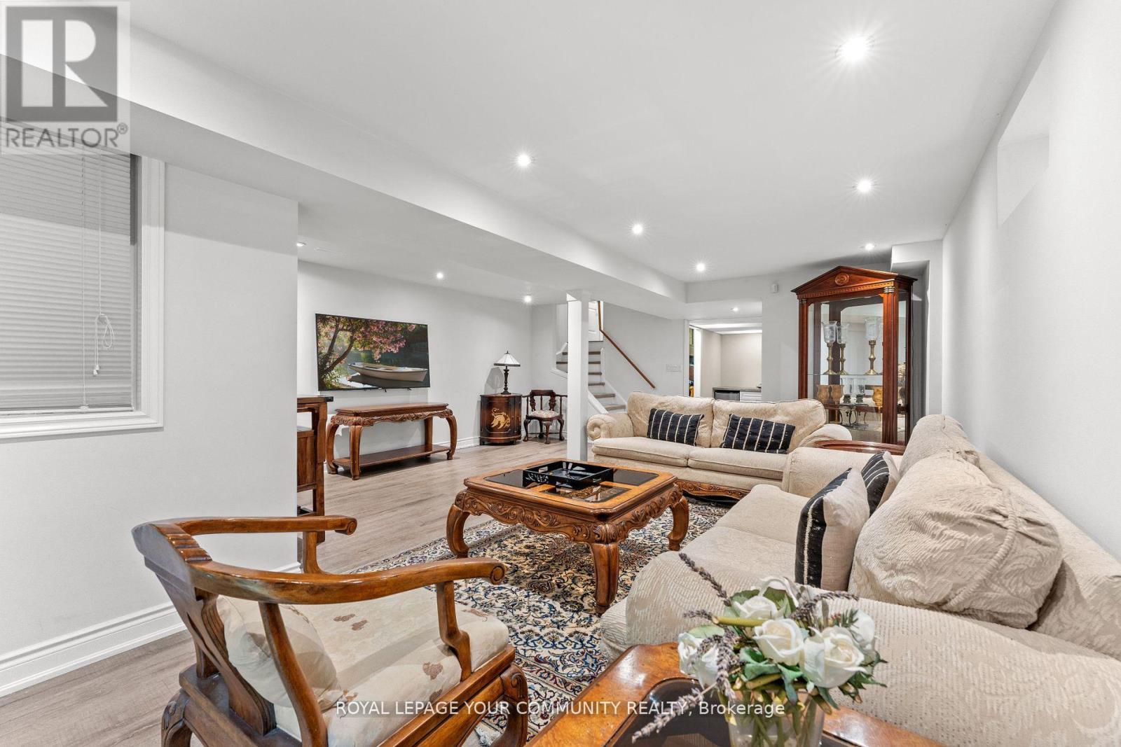 












67 GAMBLE GLEN CRESCENT

,
Richmond Hill,




Ontario
L4S2T3

