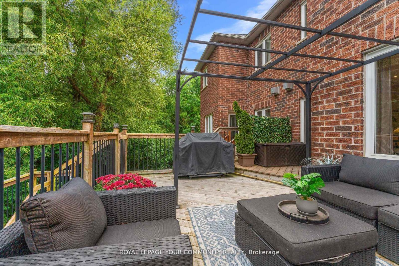 












67 GAMBLE GLEN CRESCENT

,
Richmond Hill,




Ontario
L4S2T3

