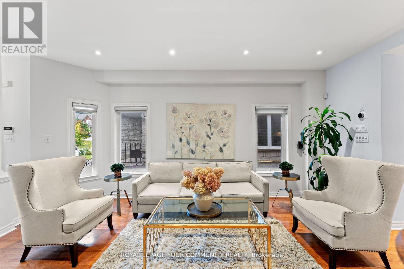 












67 GAMBLE GLEN CRESCENT

,
Richmond Hill,




Ontario
L4S2T3

