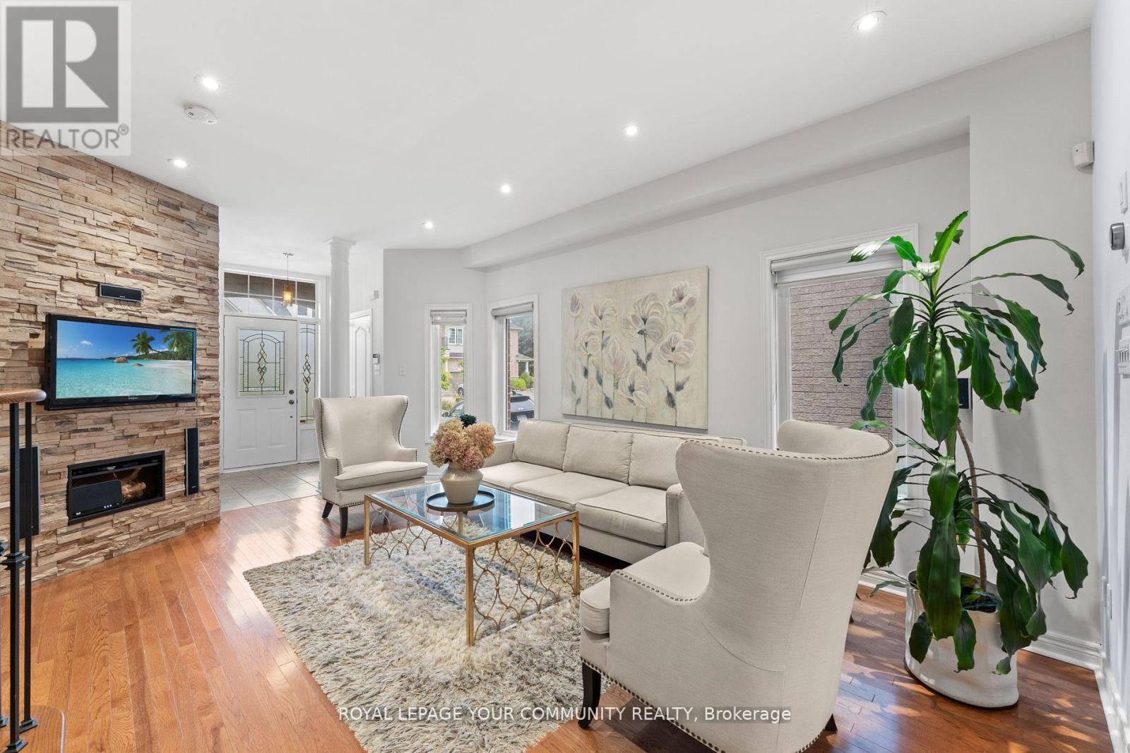 












67 GAMBLE GLEN CRESCENT

,
Richmond Hill,




Ontario
L4S2T3

