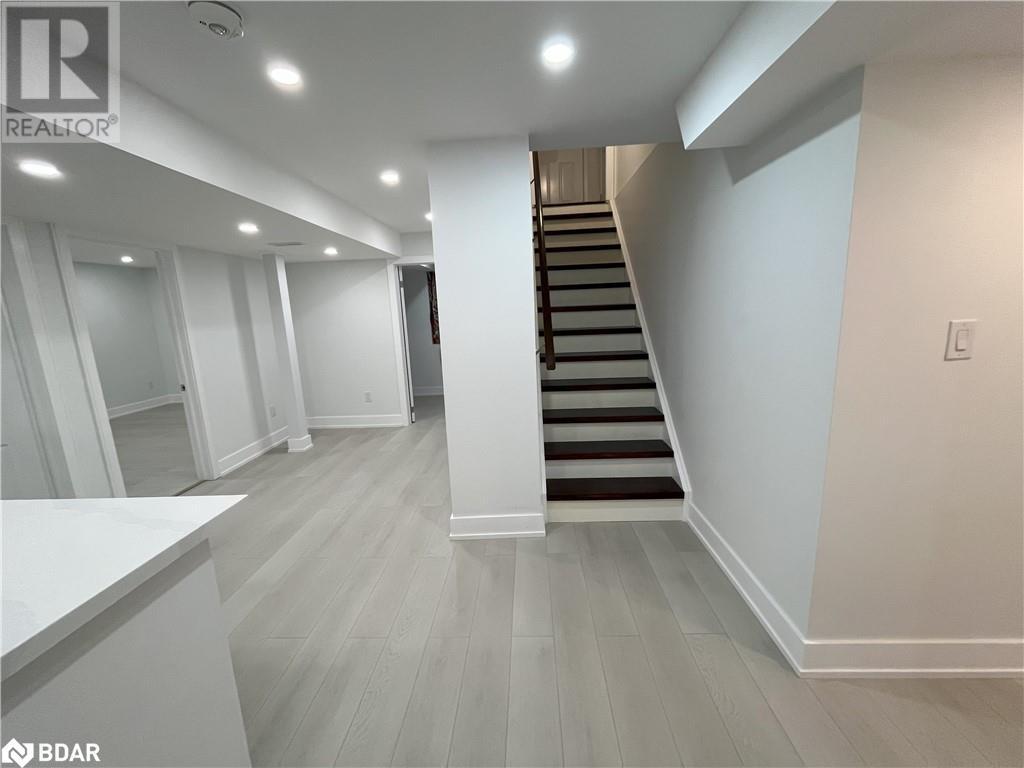 












456 TYRONE Crescent

,
Halton,




Ontario
L9T8J8

