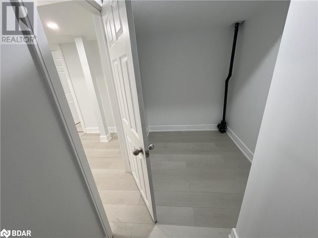 












456 TYRONE Crescent

,
Halton,




Ontario
L9T8J8

