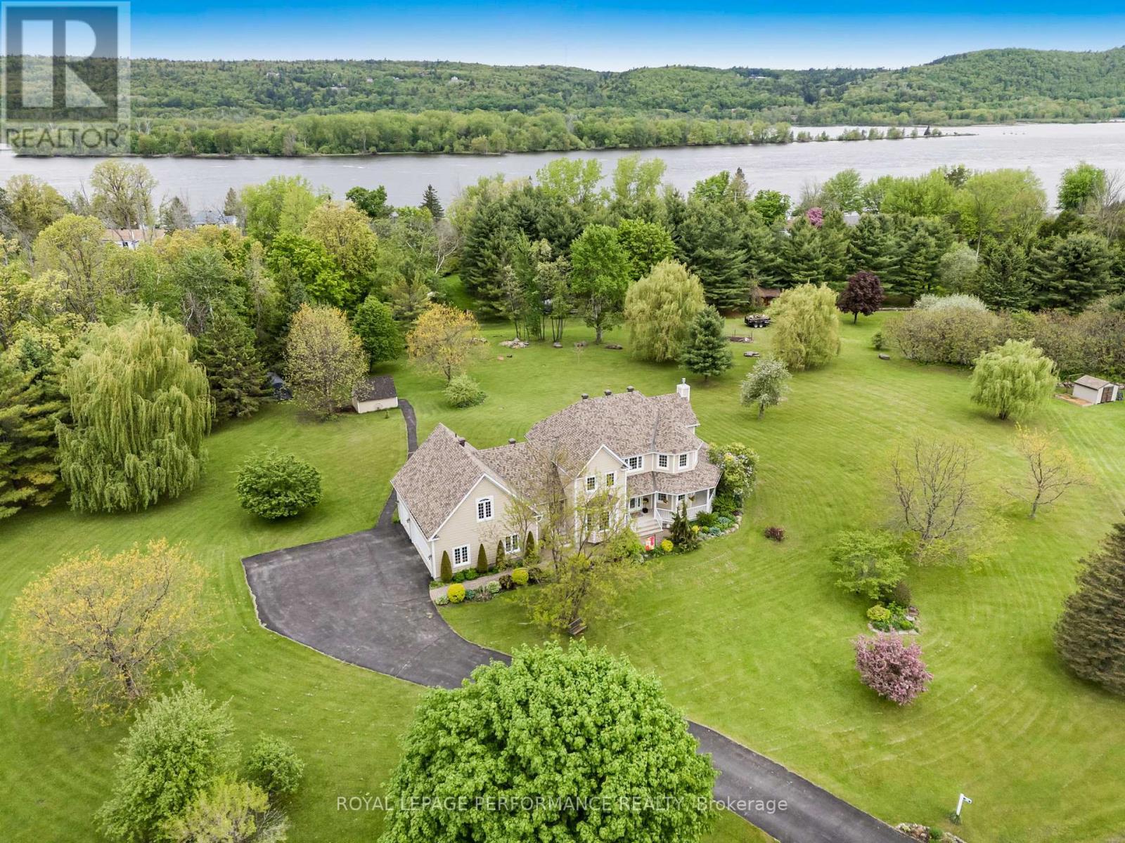 












39 BONIN STREET

,
Champlain,




Ontario
K0B1K0

