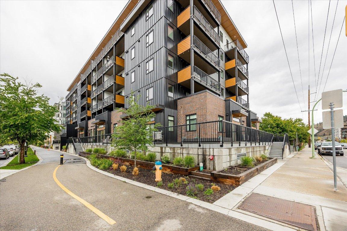 









660


Cawston

Avenue, 105B,
Kelowna,




BC
V1Y 9M1

