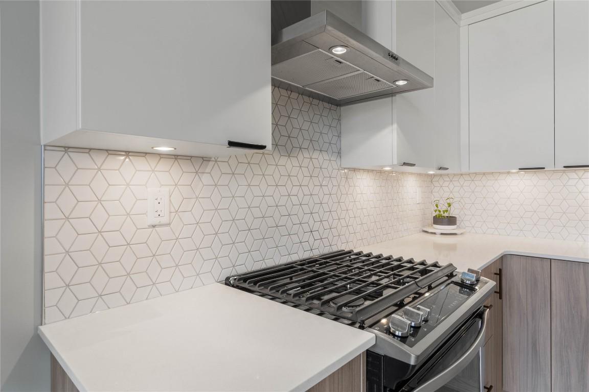 









260


RUE CHEVAL NOIR

, 21,
Kamloops,




BC
V1S 0G1

