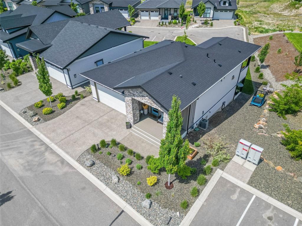 









260


RUE CHEVAL NOIR

, 21,
Kamloops,




BC
V1S 0G1

