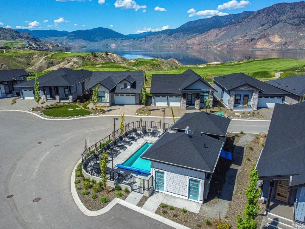 









260


RUE CHEVAL NOIR

, 21,
Kamloops,




BC
V1S 0G1

