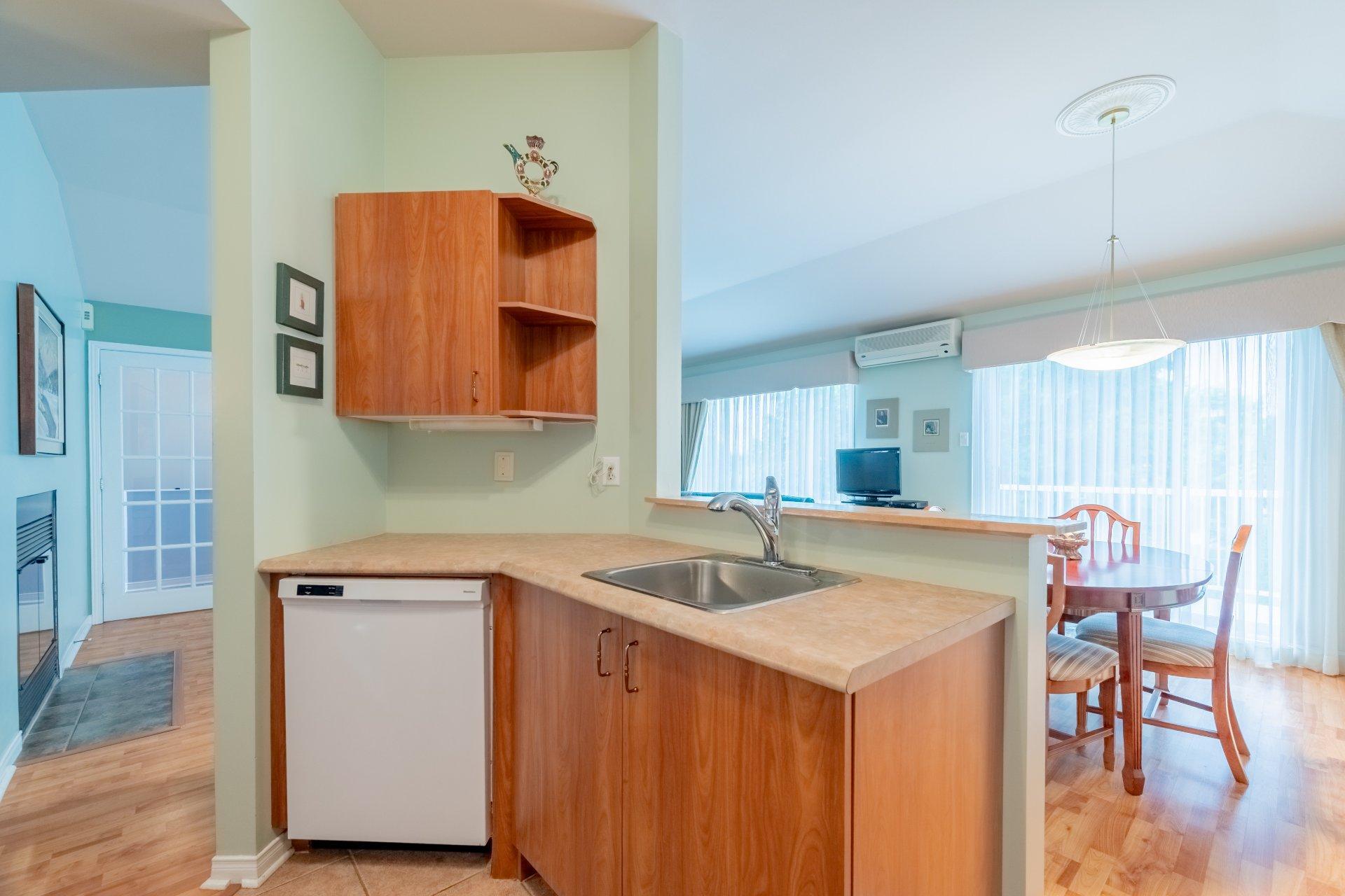 









379


Rue de Vendée

,
Boucherville,




QC
J4B8J2

