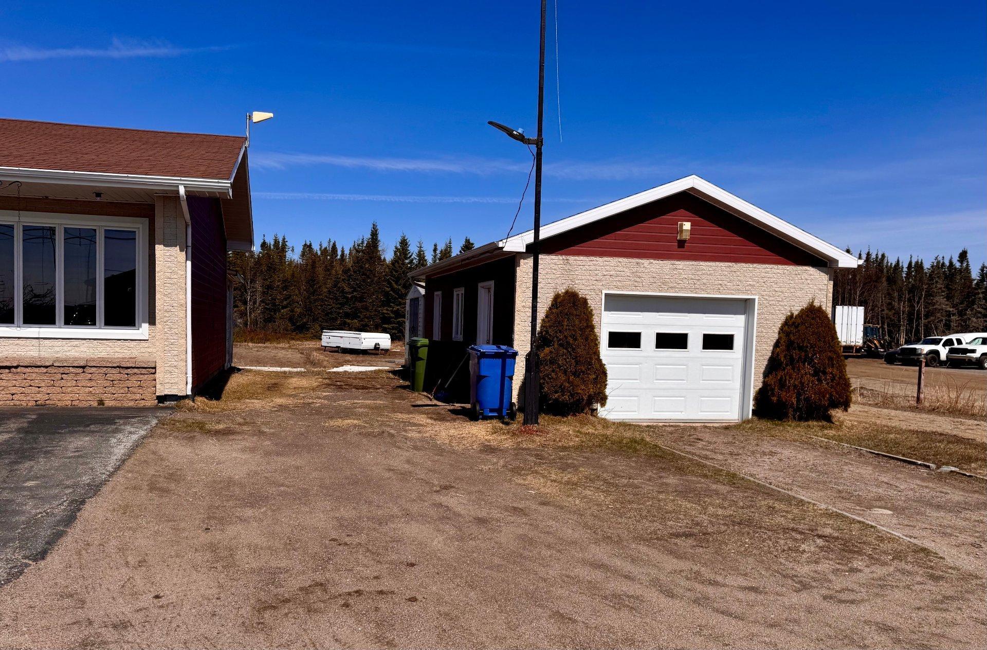 









968


Ch. du Roi

,
Longue-Pointe-de-Mingan,




QC
G0G1V0

