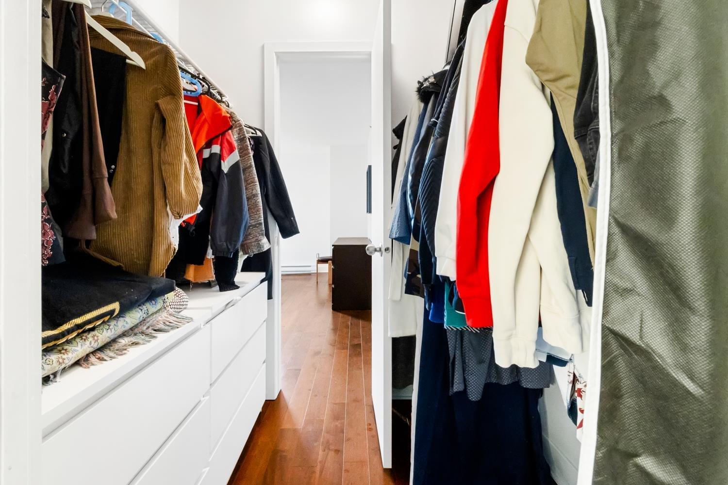 









1414


Rue Chomedey

, 2055,
Montréal (Ville-Marie),




QC
H3H0A2

