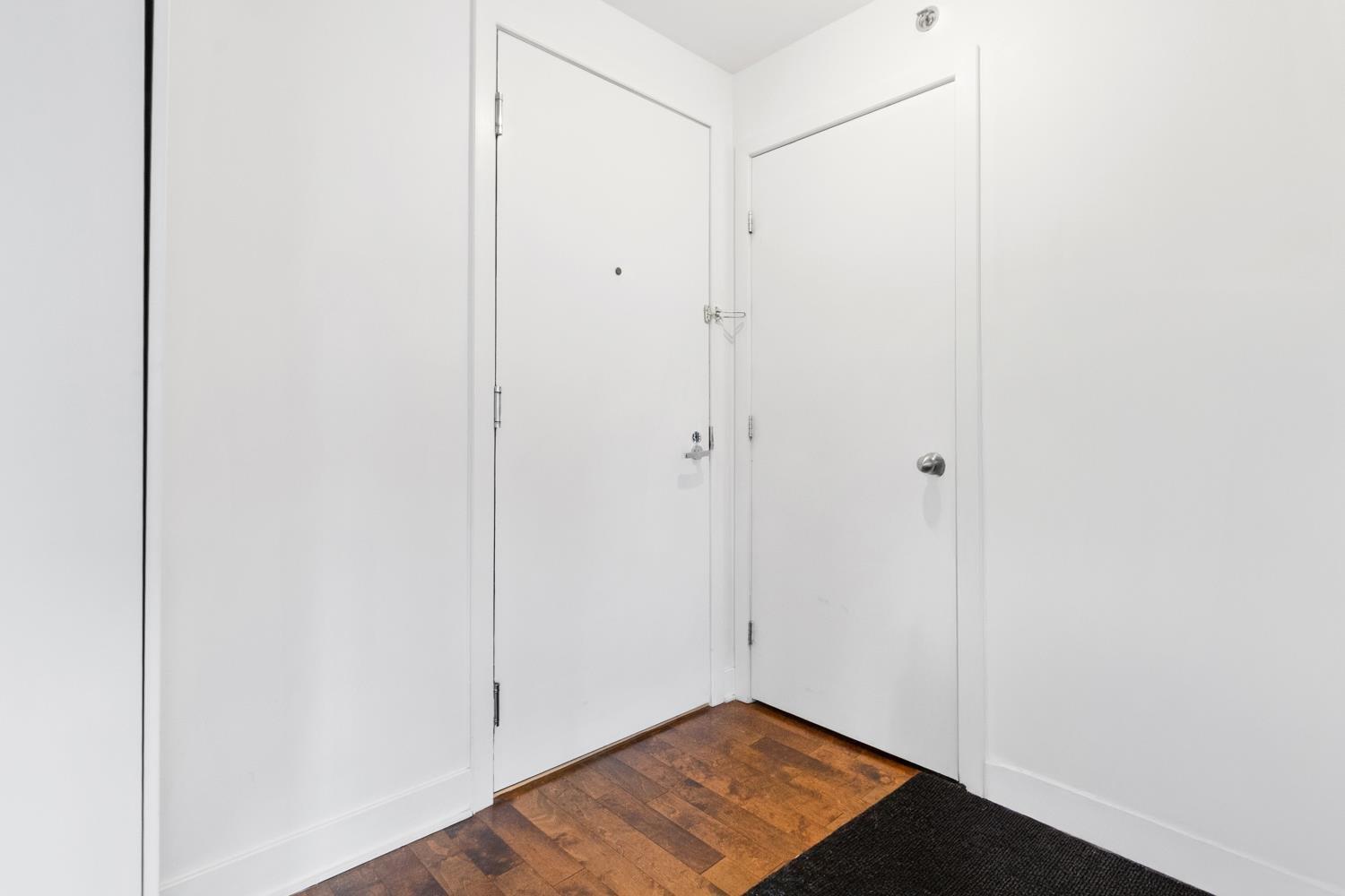 









1414


Rue Chomedey

, 2055,
Montréal (Ville-Marie),




QC
H3H0A2

