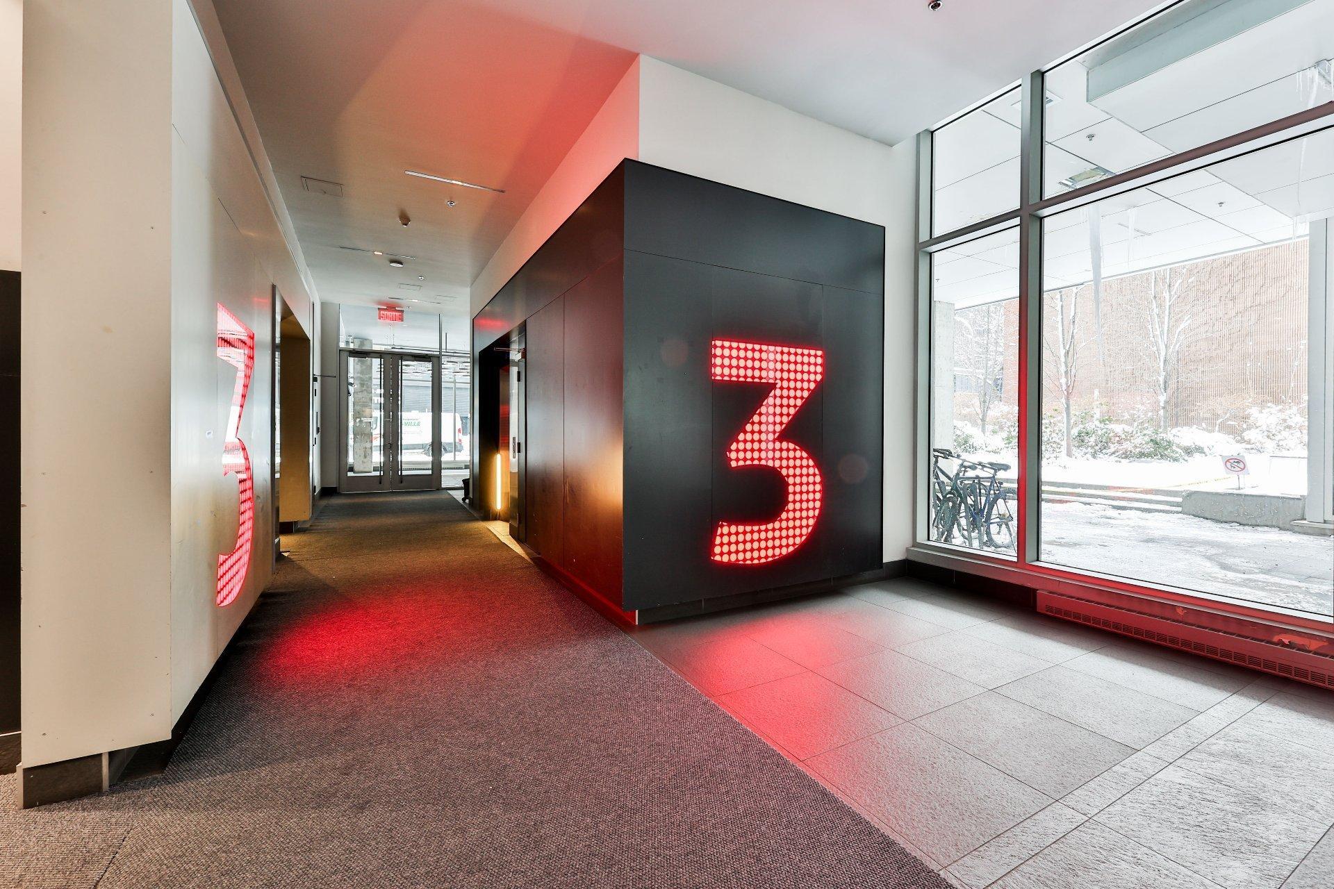 









1414


Rue Chomedey

, 2055,
Montréal (Ville-Marie),




QC
H3H0A2


