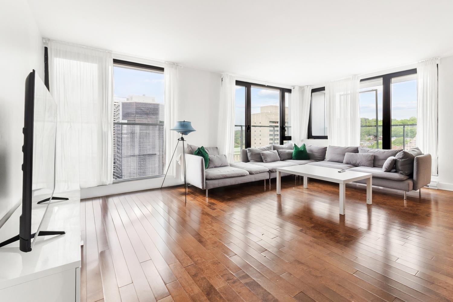 









1414


Rue Chomedey

, 2055,
Montréal (Ville-Marie),




QC
H3H0A2

