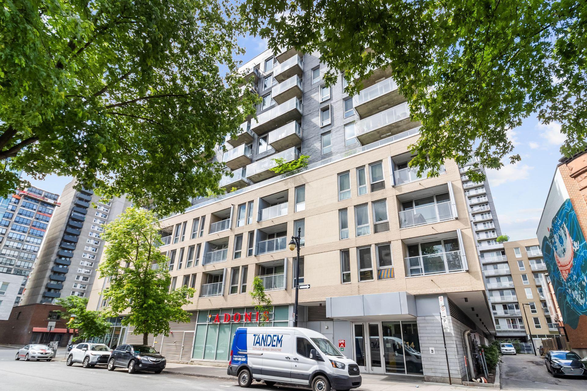









1414


Rue Chomedey

, 2055,
Montréal (Ville-Marie),




QC
H3H0A2

