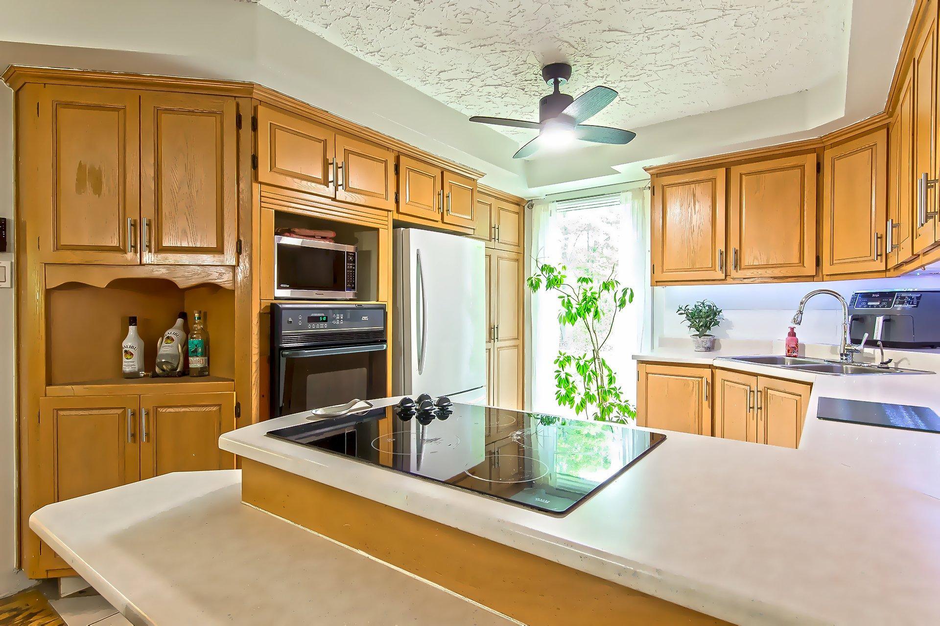









2963


Ch. Donaldson

,
L'Ange-Gardien,




QC
J8L0L3

