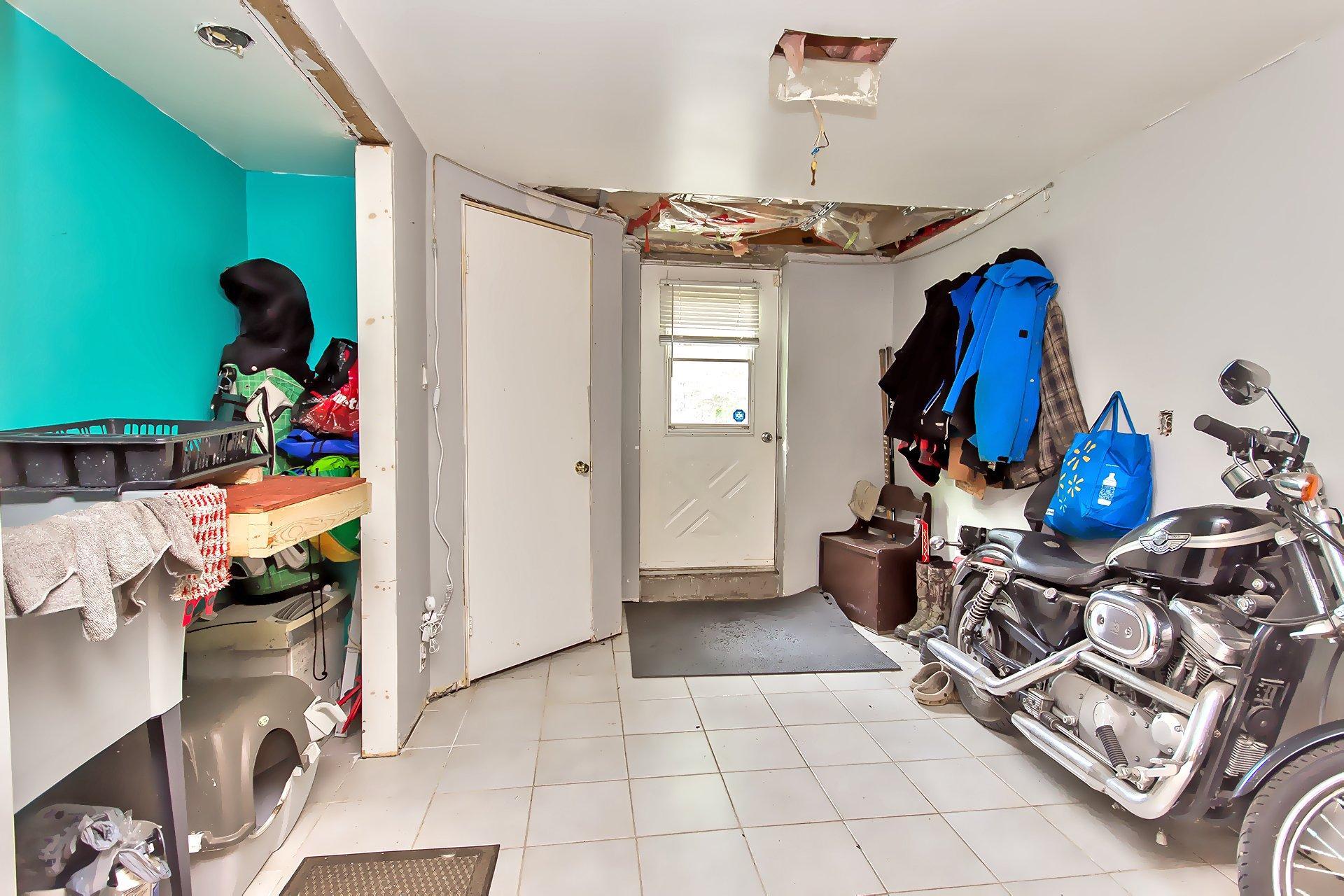 









2963


Ch. Donaldson

,
L'Ange-Gardien,




QC
J8L0L3

