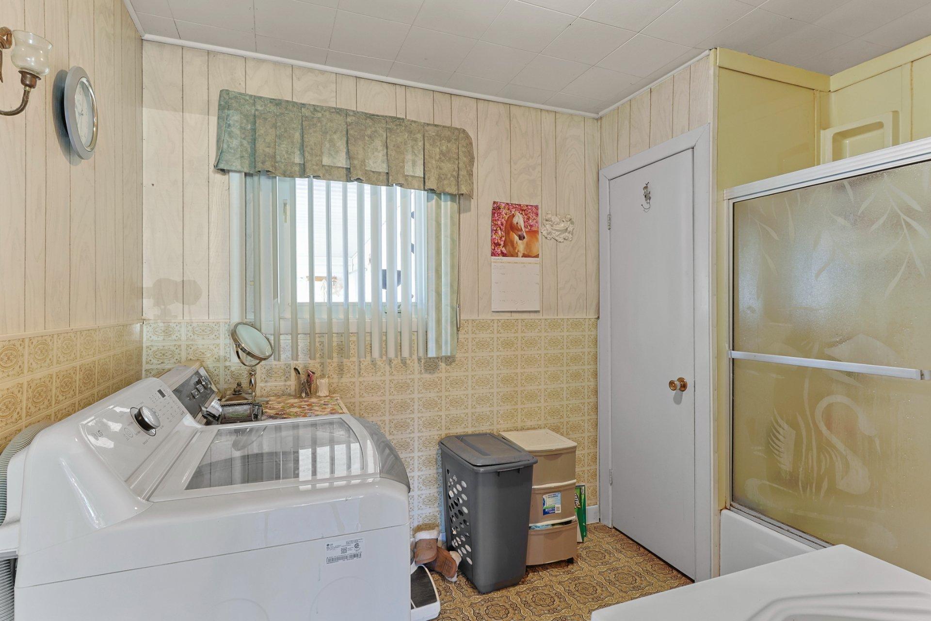 









18


Rue Viau

,
Saint-Isidore,




QC
J0L2A0

