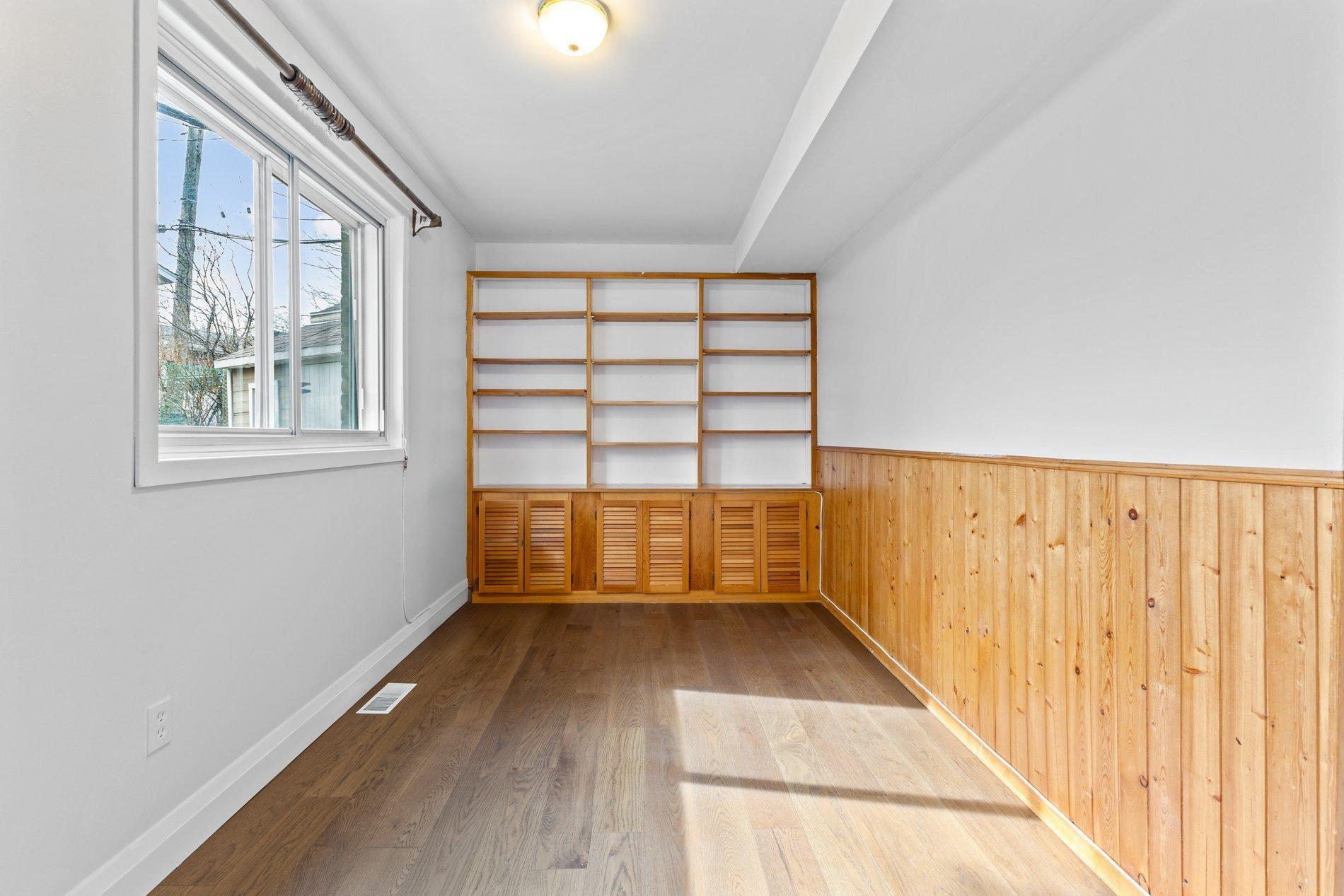 









89


Rue Sauvé

,
Dollard-des-Ormeaux,




QC
H9A1C4

