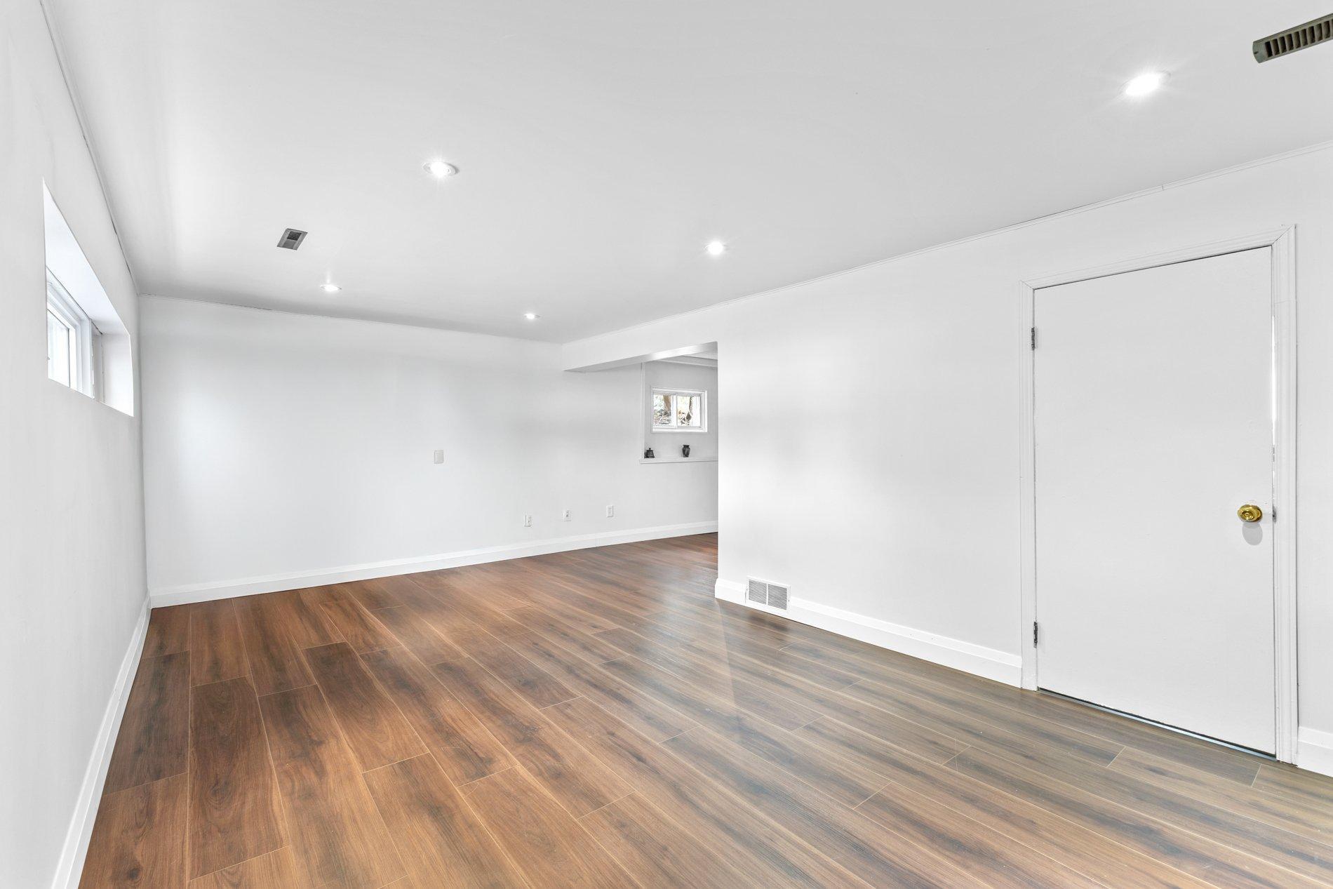 









89


Rue Sauvé

,
Dollard-des-Ormeaux,




QC
H9A1C4

