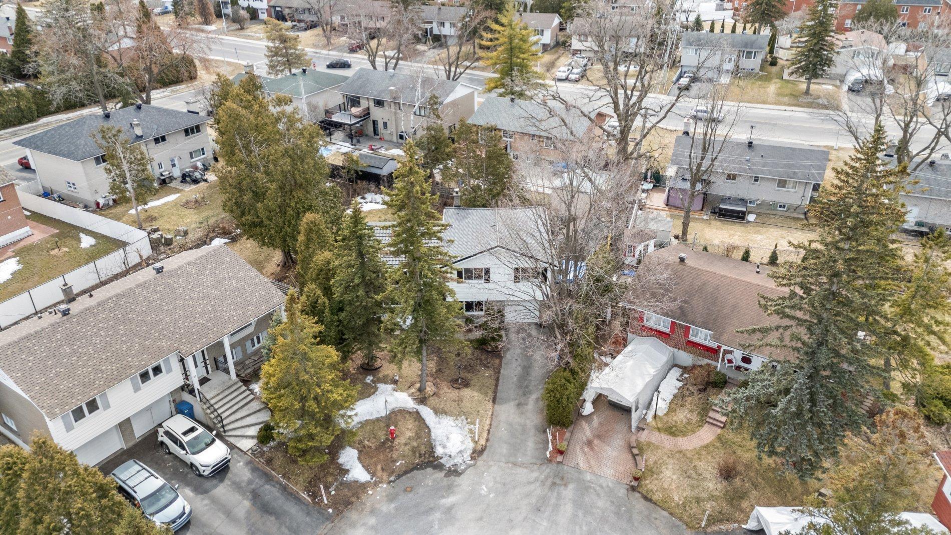 









89


Rue Sauvé

,
Dollard-des-Ormeaux,




QC
H9A1C4

