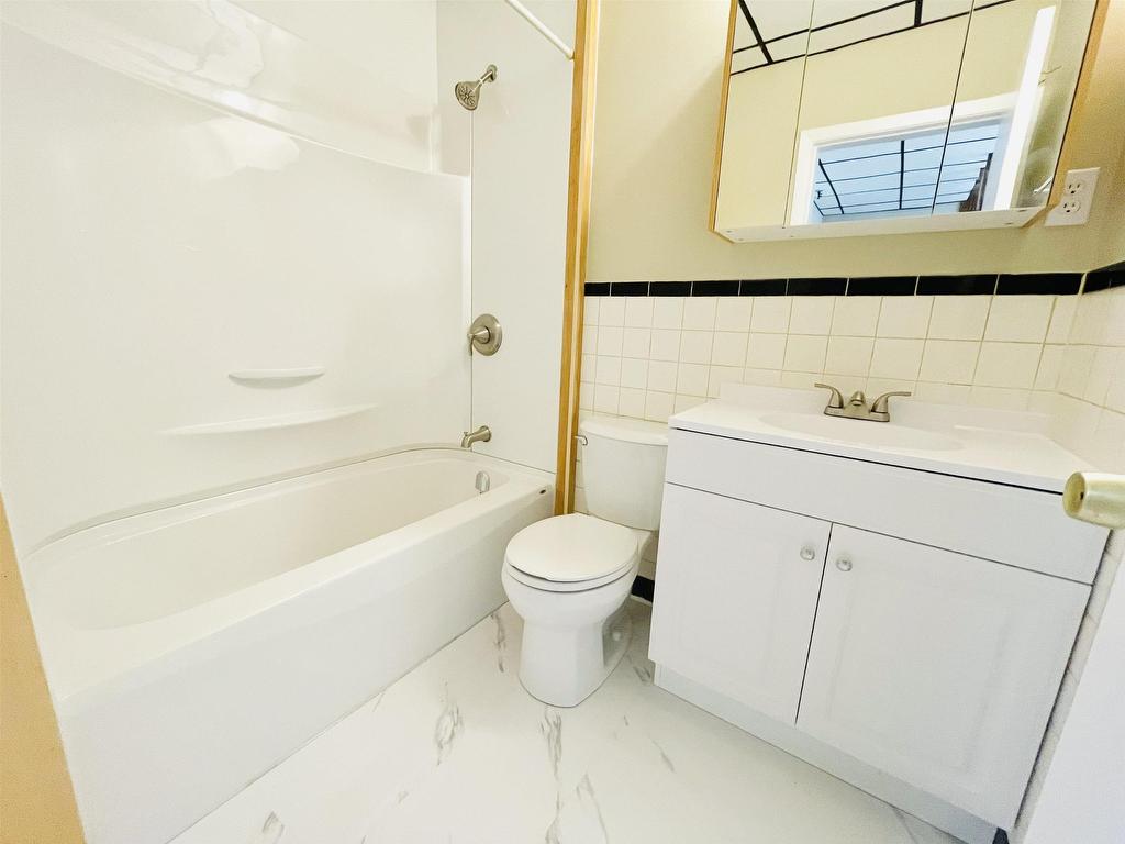 












227-239 Water Street

,
Summerside,




PE
C1N 1G2

